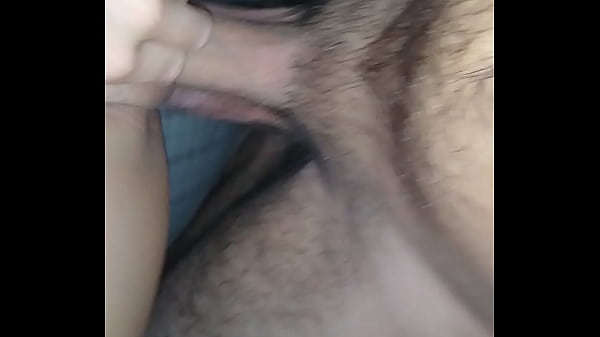 Stretching tight pussy