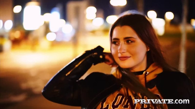 Shi official aka shio official curvaceous return